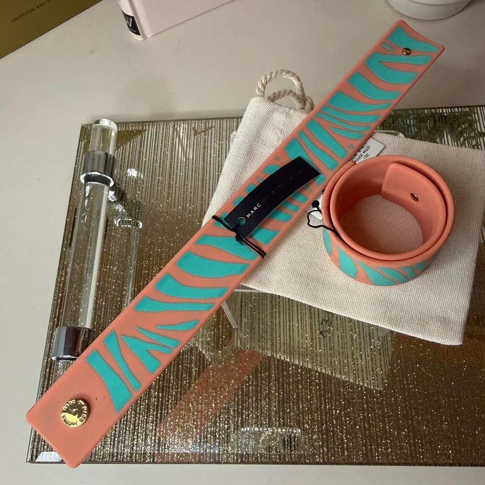 Marc by Marc Jacobs Silicone Slap Bracelet - NWT Coral and Teal Single Bracelet - Picture 2 of 2